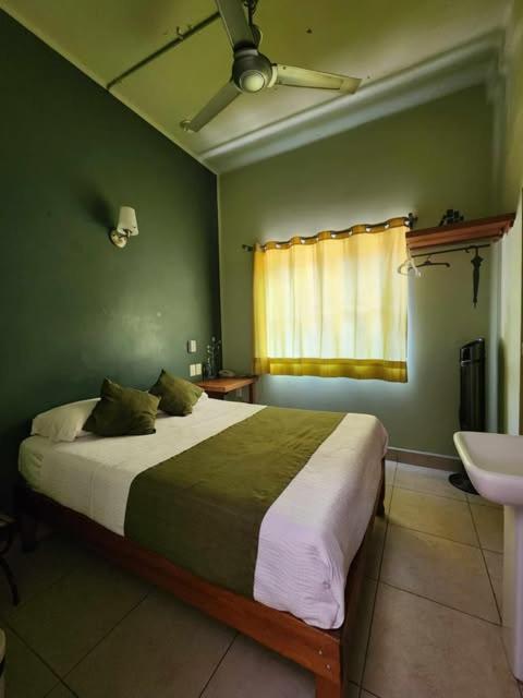 Hotel Plaza Querétaro Esterno foto