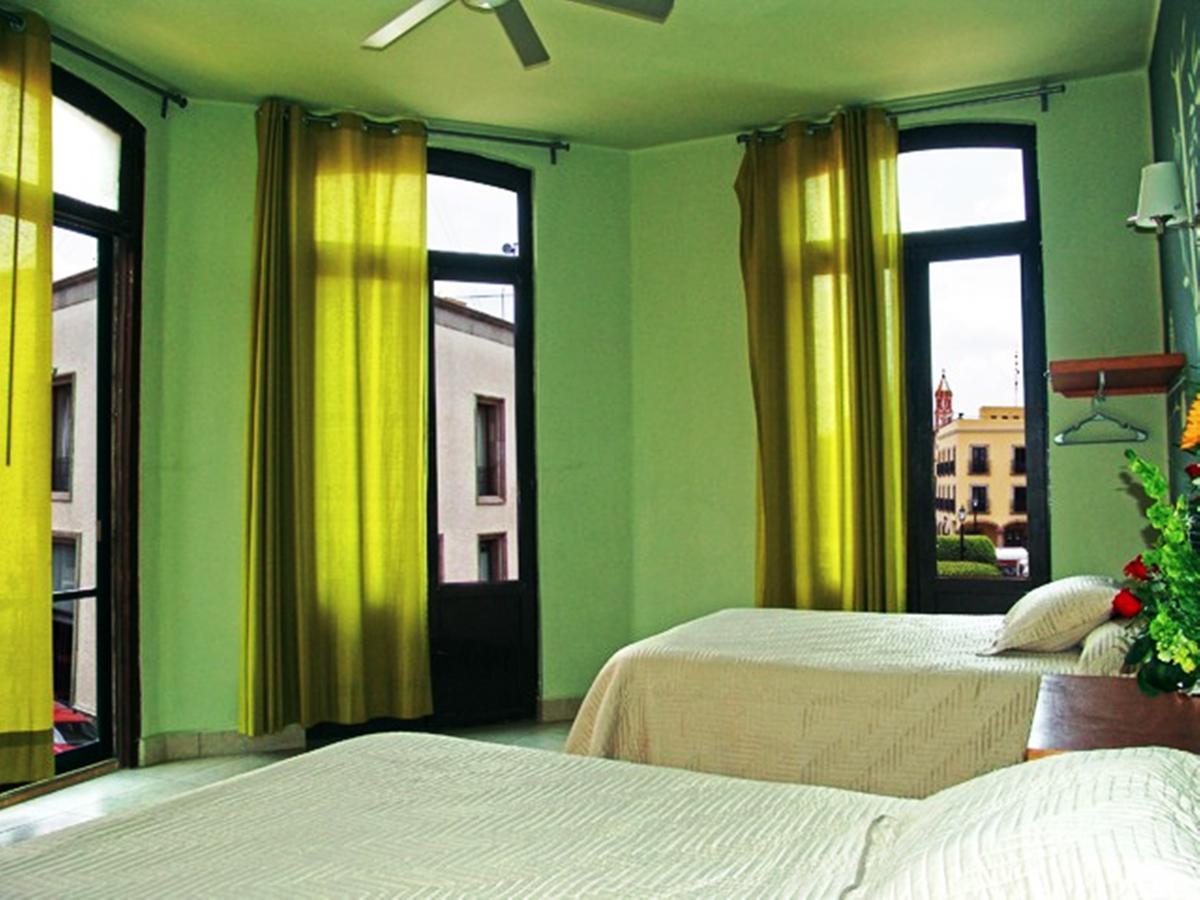 Hotel Plaza Querétaro Esterno foto